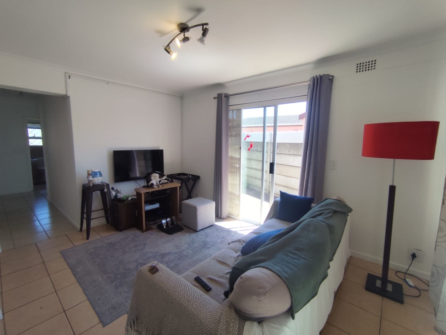 To Let 3 Bedroom Property for Rent in Kenwyn Western Cape